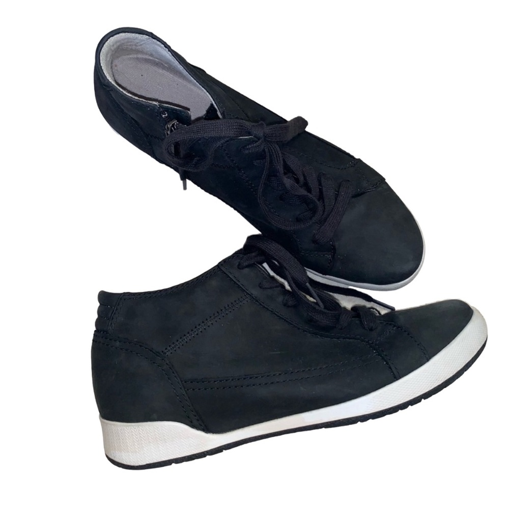 DANSKO black onyx milled Nubuck suede ankle boots sneakers womens size 40 9.5 9